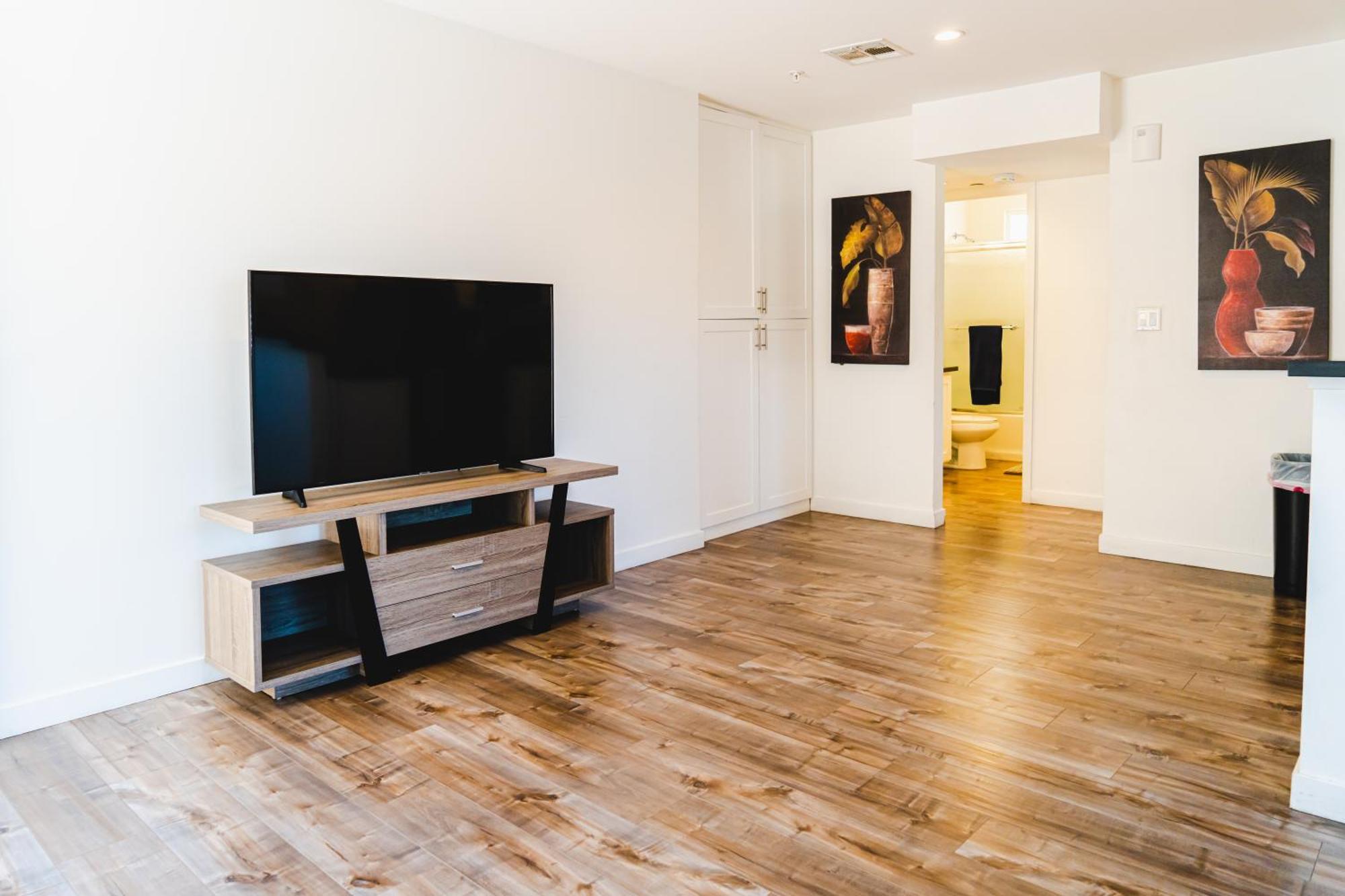Cozy Modern 1-bedroom In Koreatown, Near Hollywood Attractions Appartement